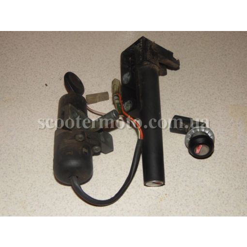 Комплект замков Aprilia SR 50, оригинал ZADI